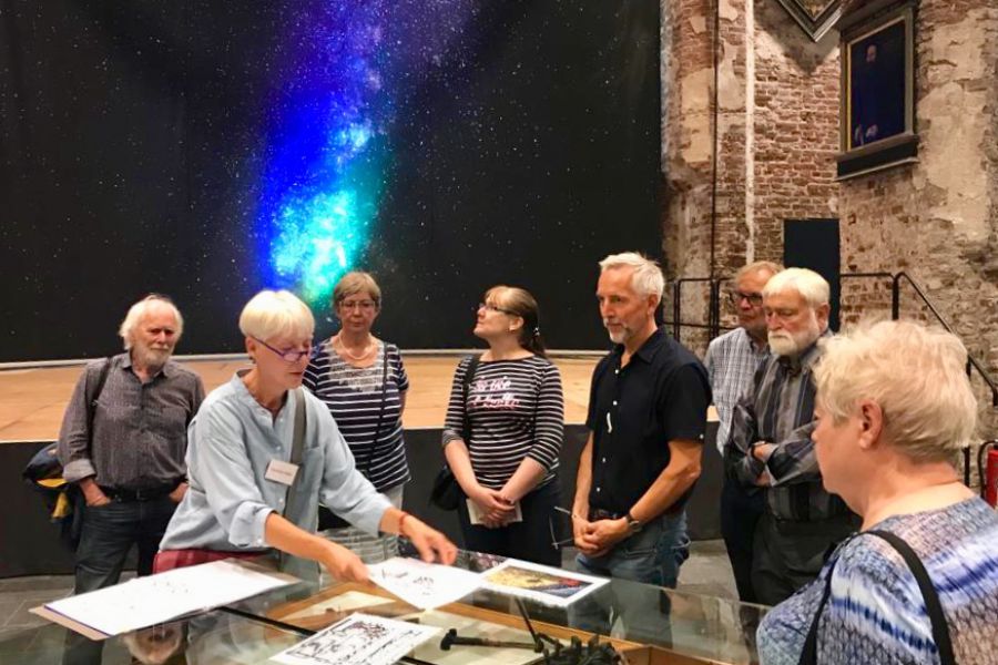 Besuch in der Johannes a Lasco Bibliothek